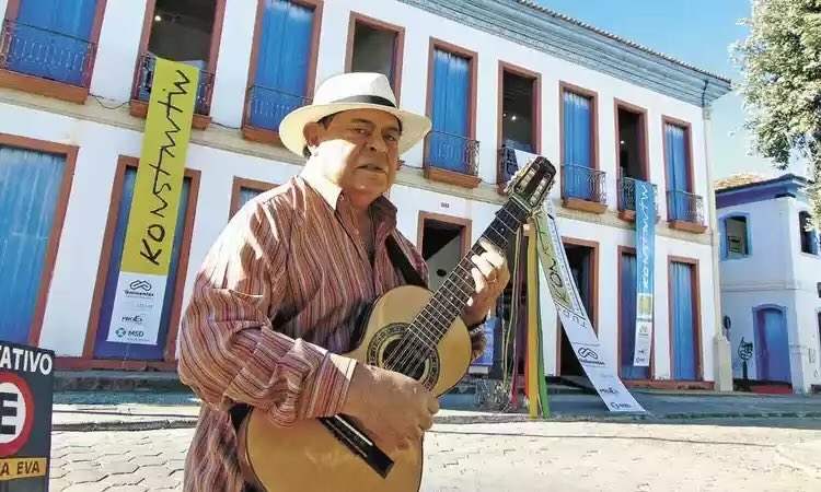 Foi com tristeza que recebi a notícia de que o compositor mineiro Téo Azevedo nos deixou. 😢
Sua contribuição à cultura popular é inestimável e suas melodias ecoarão eternamente. ♥️
Meus sinceros sentimentos à família e admiradores. 

📸 Luiz Ribeiro EM/DA Press