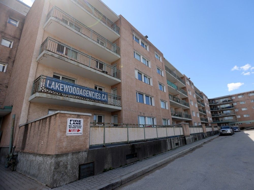 winnipegsun's tweet photo. Moving and storage company offering free self-storage to displaced Birchwood Terrace tenants https://t.co/COpUhwFJnN https://t.co/a7LXU4bFgW