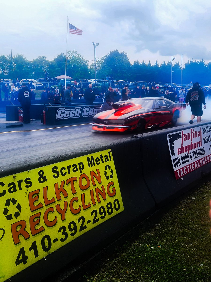 Racing tonight at Cecil is done due to weather 

Incredible day of racing, though divisionals don't get their due credit, put a 50k pro mod race on top of it. You get a banger

#NHRA #LODRS