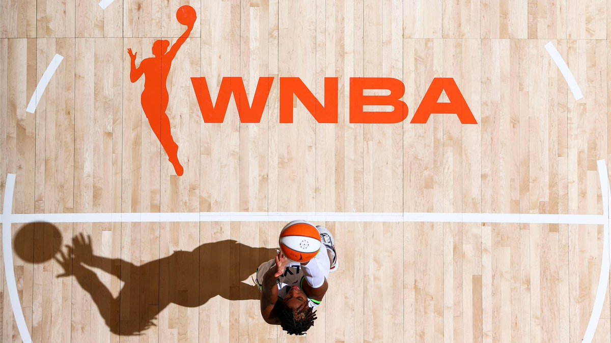 With WNBA *preseason* now over, here are the games w/ the highest attendance: 1️⃣ 16,655 - Sparks vs Storm in Canada 2️⃣ 13,507 - Aces vs Puerto Rico in South Carolina 3️⃣ 13,028 Fever vs Dream in Indiana WOW !! #WNBA