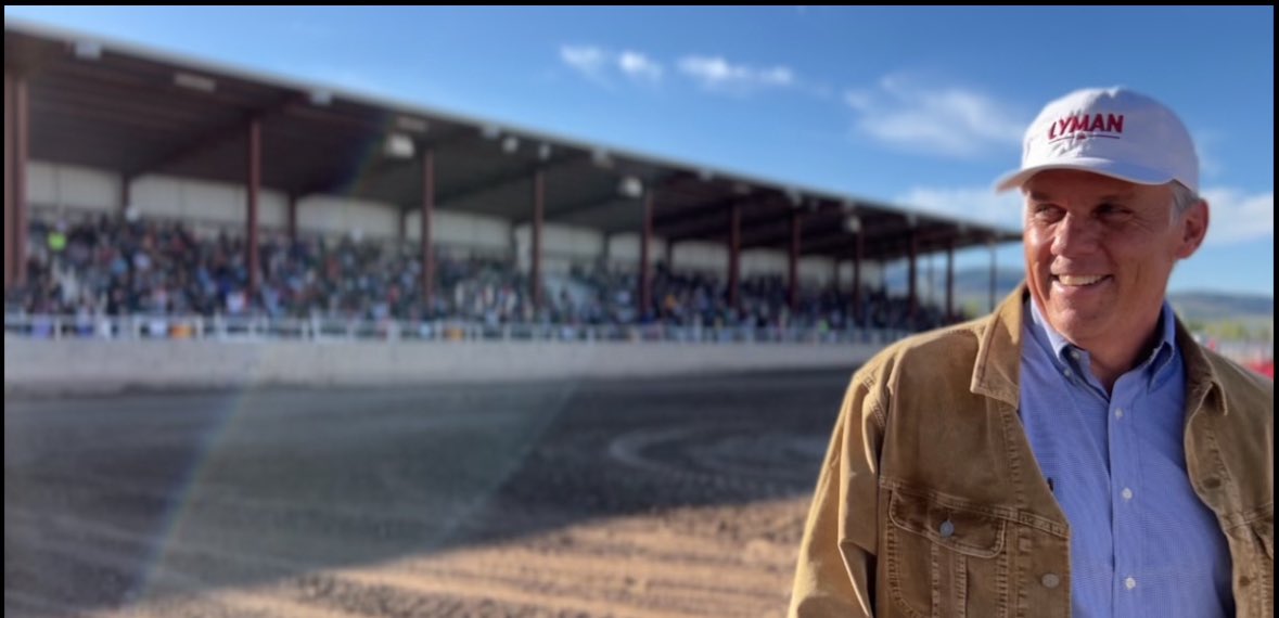 What an incredible event and crowd at #MonsterTruckInsanity at the Box Elder Fairgrounds in Tremonton!
#utpol
#Lymanforgovernor