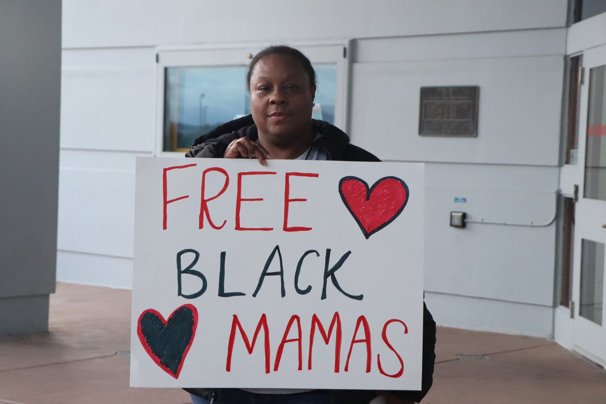 NationalBailOut's tweet photo. The more we bail our people out, the more we can expose the bail system and those who have profited from our bodies and our suffering. 

Give the gift of freedom to someone who can’t afford their bail: https://t.co/uEqJquOo7j  

#FreeBlackMamas 🖤 https://t.co/E6C59fiPa7