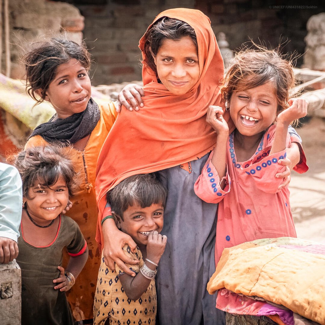 2023 was the hottest year on record! What does this mean for a quarter of the world's children who live in South Asia? It means exposure to extremely high temperatures. Extreme heat can have serious effects on children’s health, mental well-being, education & even nutrition.