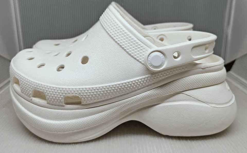 ไซส์ 36.5 รองเท้าของแท้มีแค่รองเท้า 1050รวมส่ง #ส่งต่อเสื้อผ้ามือสองราคาถูก #ส่งต่อเสื้อผ้ามือสองสภาพดี #ส่งต่อcrocs  #crocsมือสอง #crocsส่งต่อ #รองเท้าcrocs #ส่งต่อcrocs