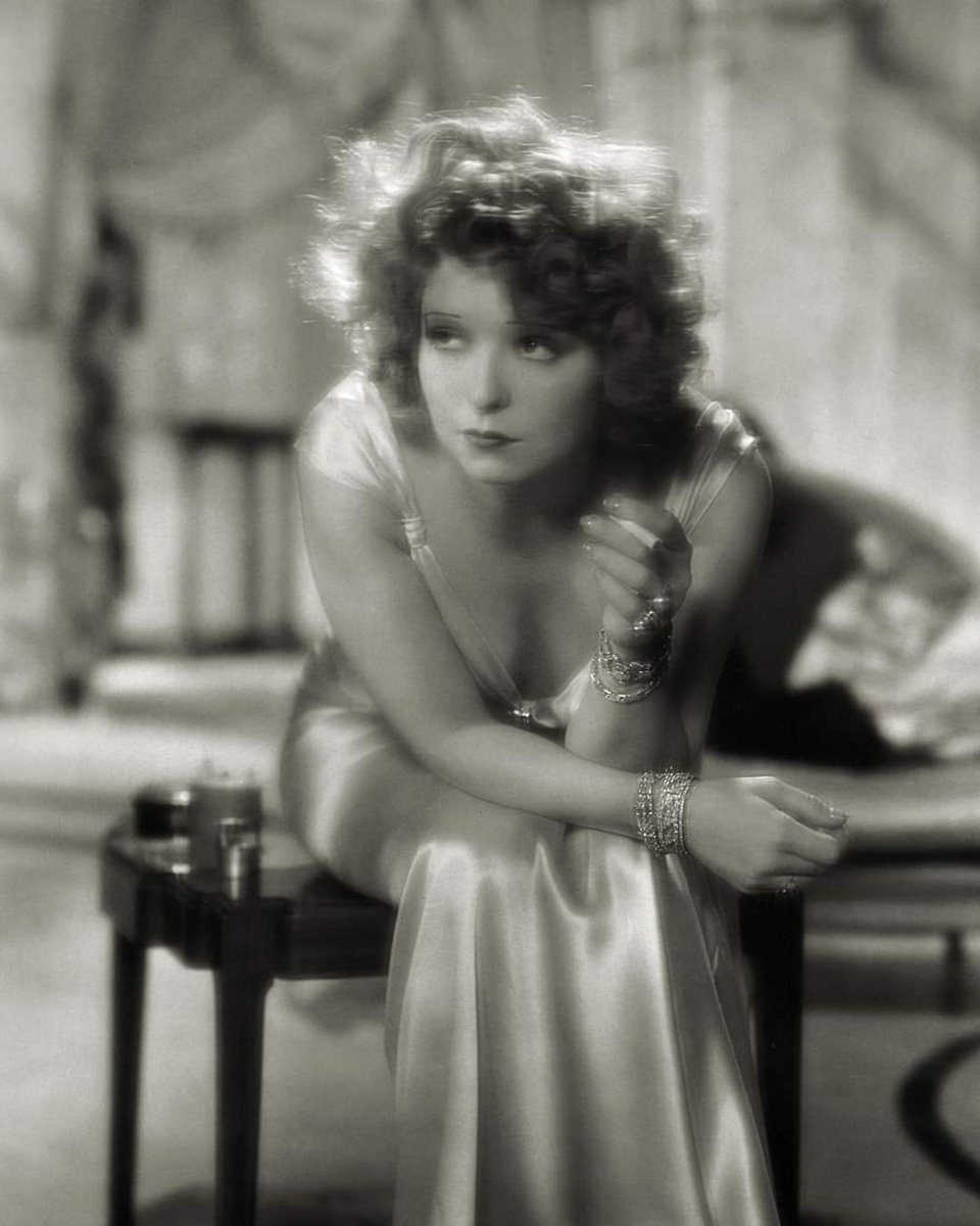 A shimmering Clara Bow, photographed by Max Munn Autrey, for 'Call Her Savage' (1932)..........