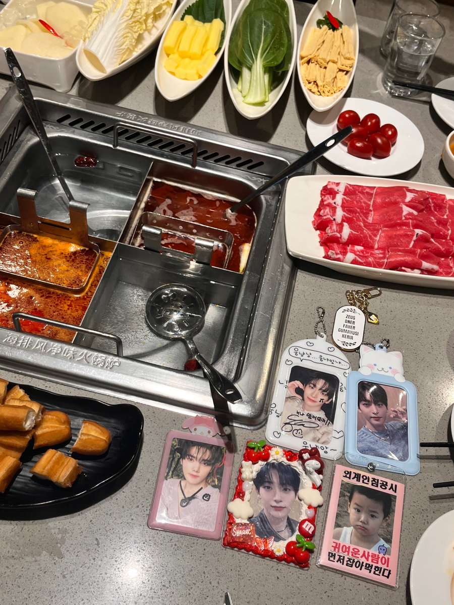 부산 즐거워써〰️💞
<a href="/mnmiio_/">팜..</a>