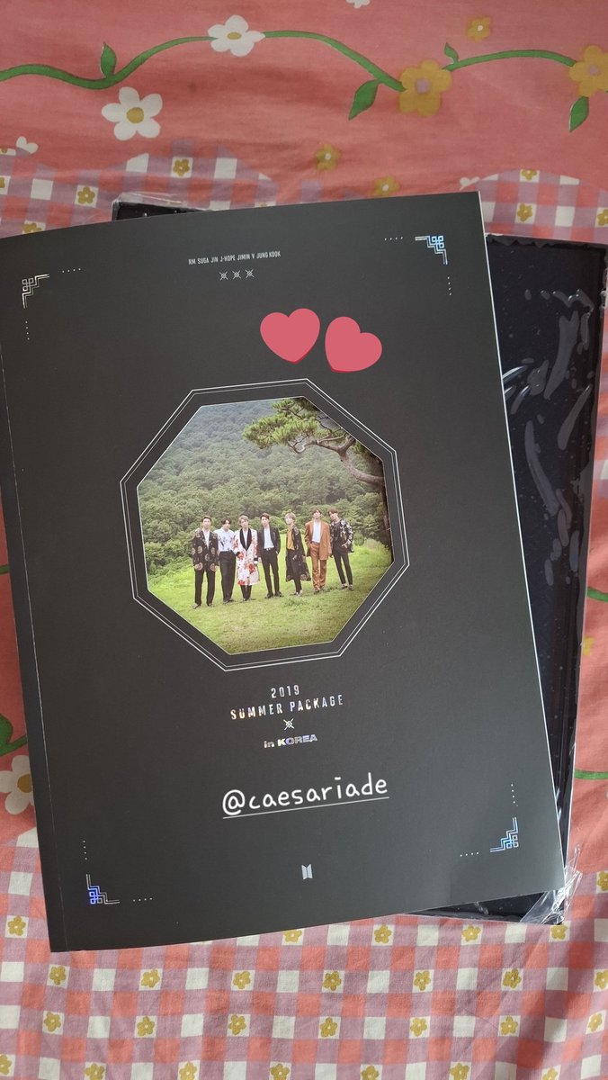 tksnoona's tweet photo. [WTS] BTS Summer Package 2019 (Photobook, Acrylic case, Outbox)

My own collection, good condition, new/unused.
DM for more details.
🛒 https://t.co/UEuHSoagOv

#BTS #summerpackage #sumpack #collection #rm #jin #suga #jhope #jimin #v #jungkook #photobook #case https://t.co/euJcbPcmB2