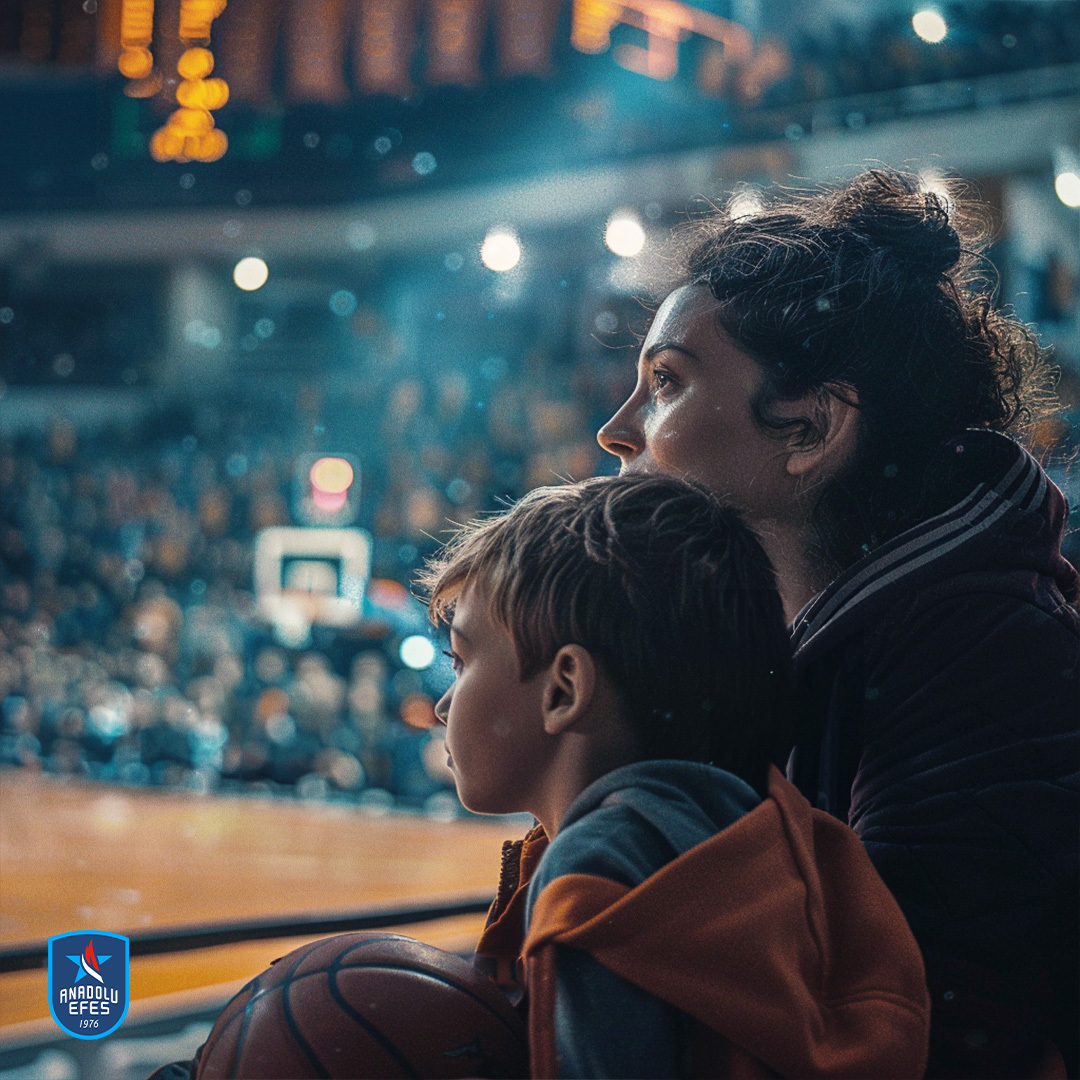 👩‍👧‍👦 Çocuklarıyla birlikte tribünleri dolduran; onlar için unutulmaz anılar yaratıp basketbol sevgisini aşılayan tüm annelerin #AnnelerGünü kutlu olsun! 

💐 İyi ki varsınız! 

#BenimYerimBurası