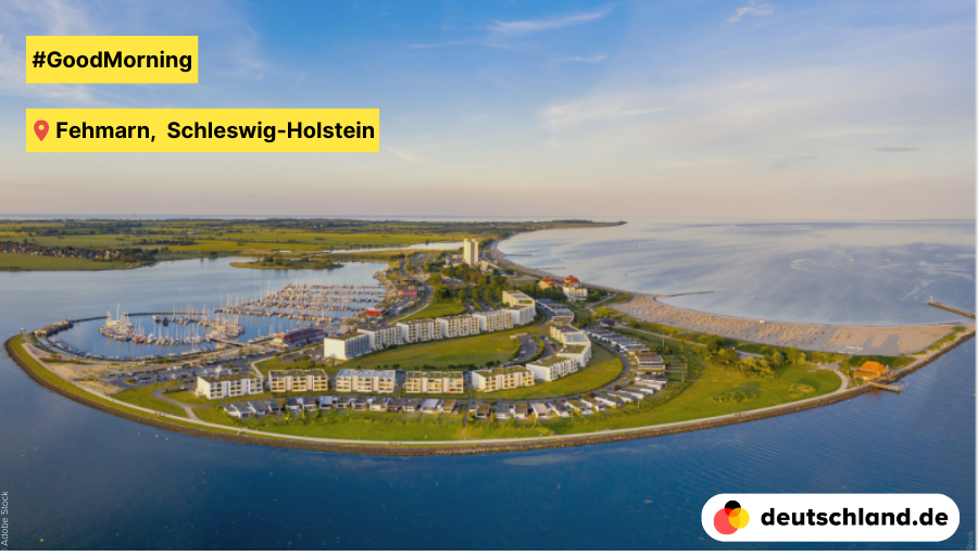 🌅 #GoodMorning from the #Baltic Sea island of Fehmarn! The popular island has a total area of about 185 km2 and a coastline of about 78 km.🌊 🏖️ It is also called the sun #island. ☀️ #PictureOfTheDay #Germany