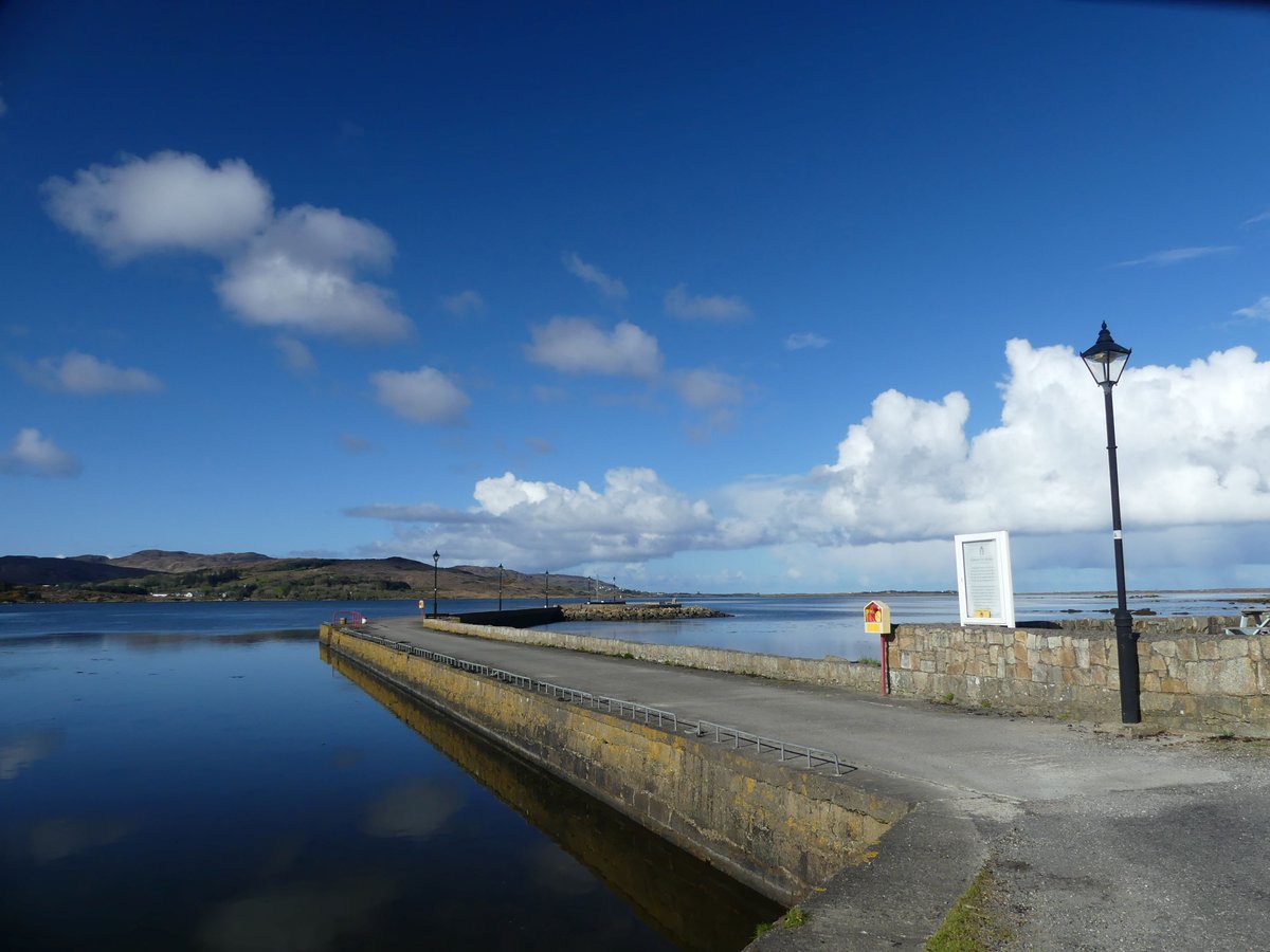 Tides in at Dungloe Pier in Donegal.
inishview.com/places/dungloe/

#Dungloe #Donegal #wildatlanticway #LoveDonegal #visitdonegal #bestofnorthwest #visitireland #discoverireland #Ireland #KeepDiscovering #LoveThisPlace #discoverdonegal #govisitdonegal #naturephotography #photography