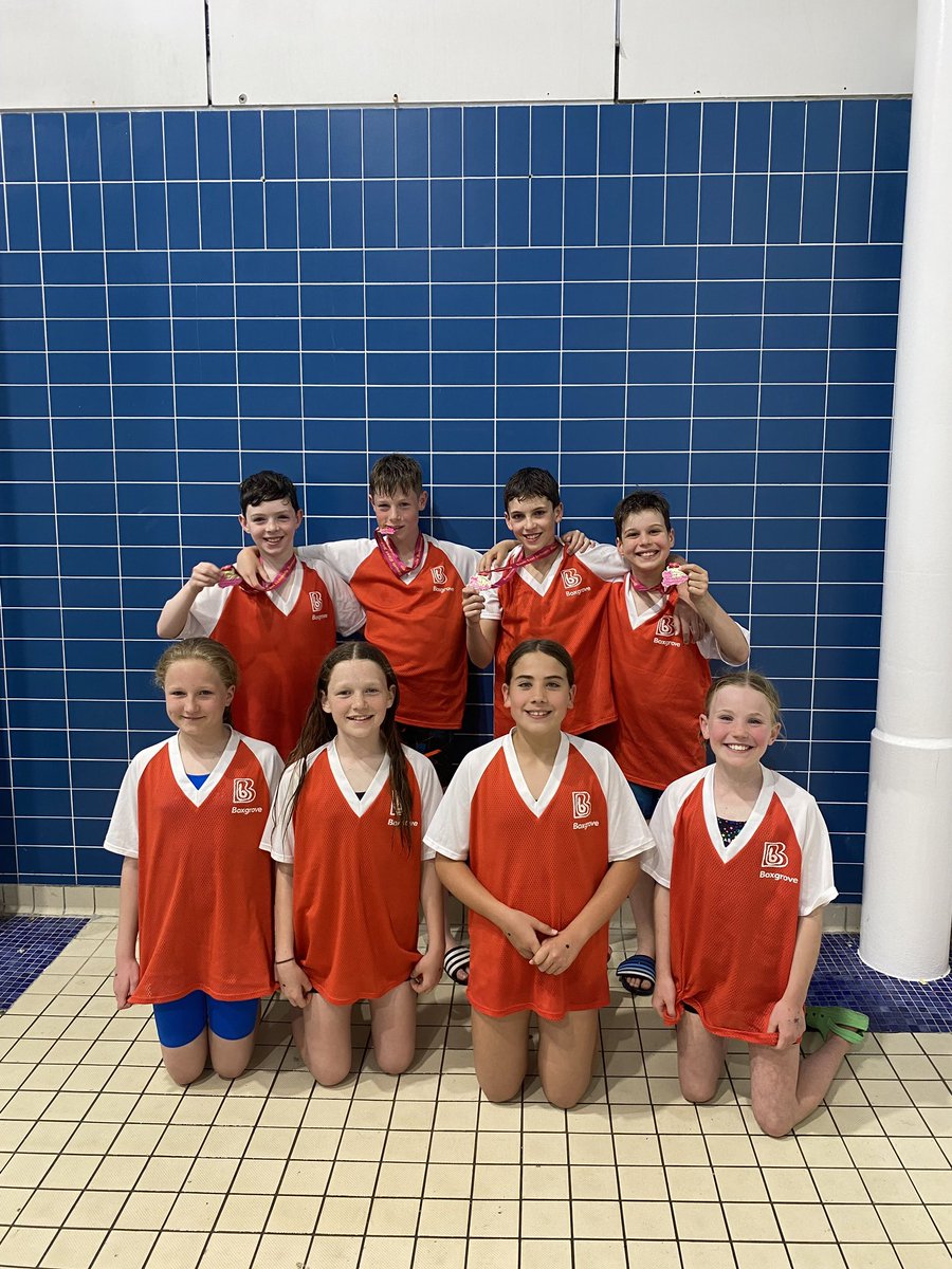 An exciting finish last night at the South East round of the ESSAs. Our boys are regional champions in the freestyle relay! 🏊‍♂️ Congratulations also to our girls team who swam amazingly. Well done Calder K, Ethan T, Finley K, Max N, Ella B, Elsie H, Martha R and Seren DS 🏅