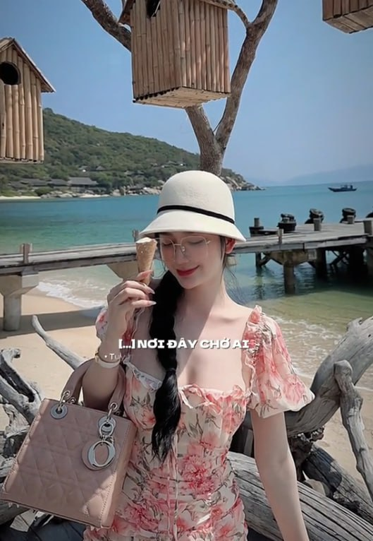 Thuỳ Dung offical tweet media