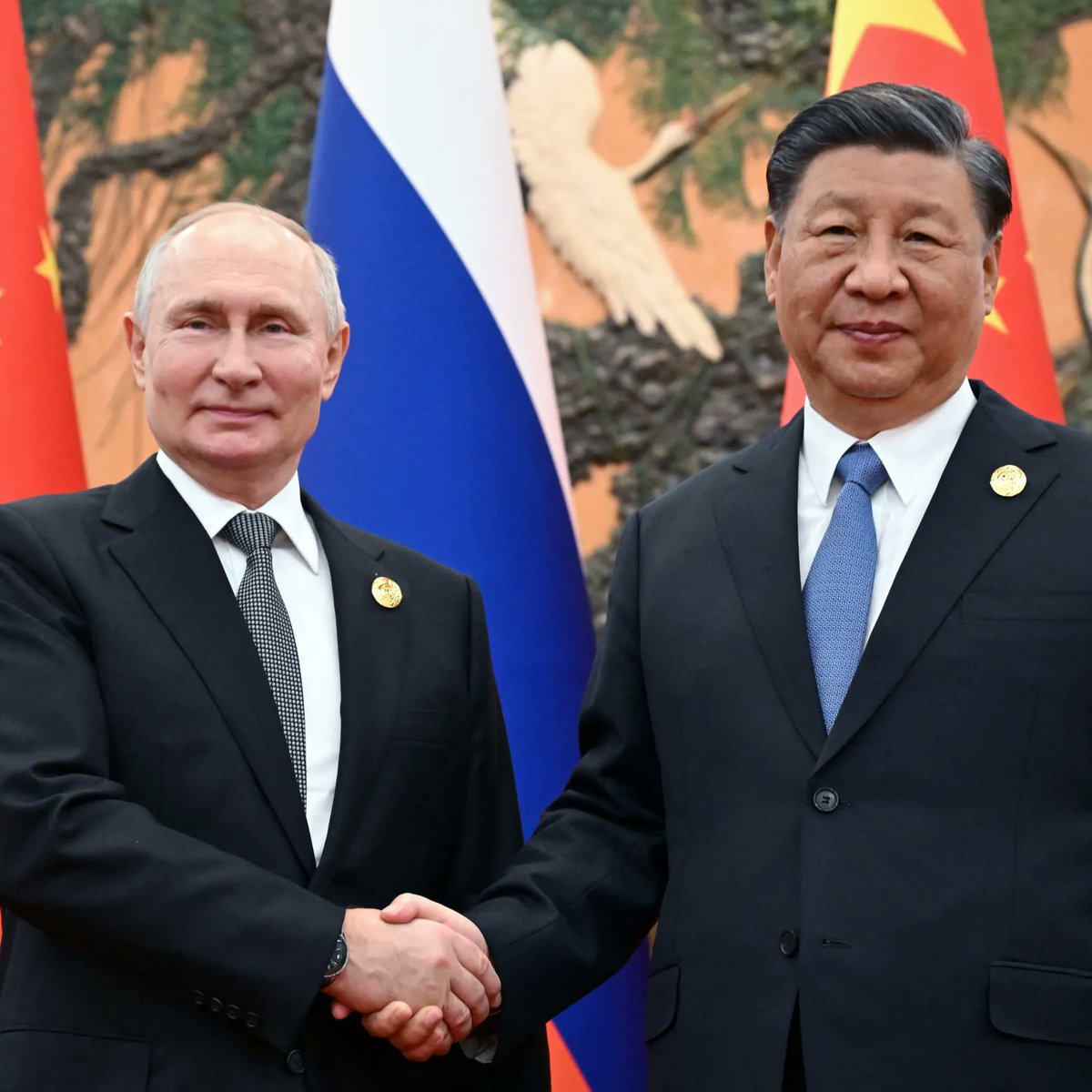 🚨🇷🇺🇨🇳 RUSSIA & CHINA are looking to bring SYRIA, BOLIVIA, ZIMBABWE, CUBA, and CAMEROON into BRICS+ this year.