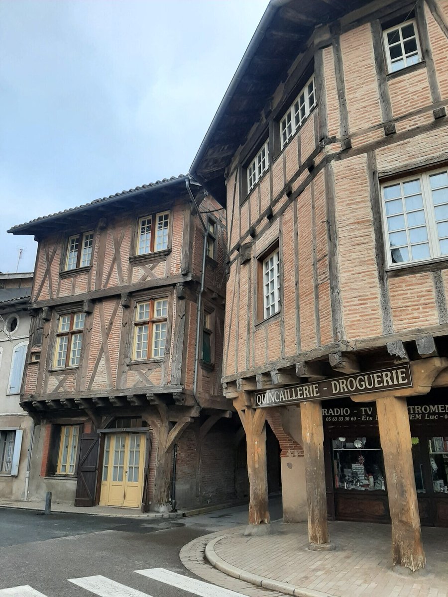 Près de Toulouse, cinq petites cités de caractère à découvrir actu.fr/occitanie/mart…