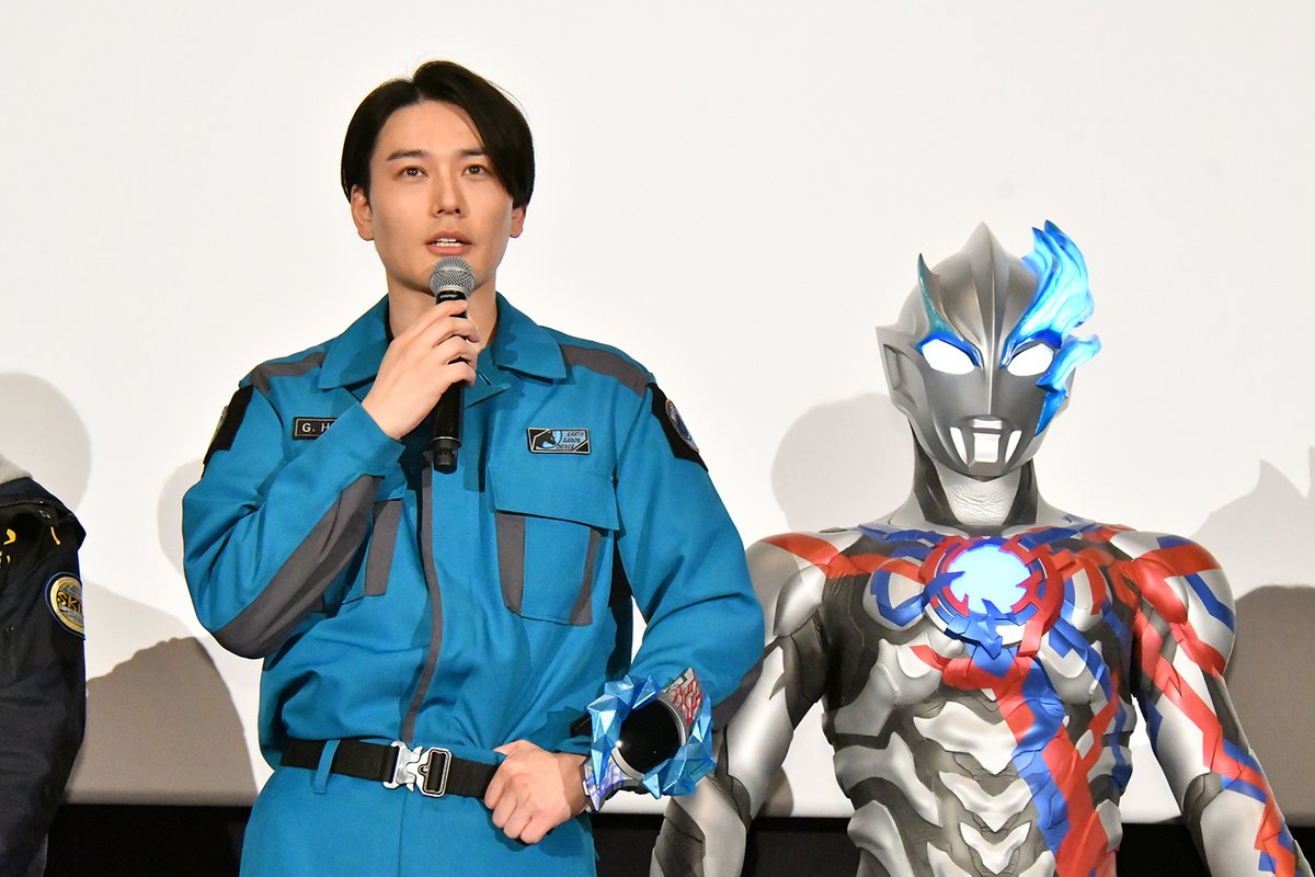 レポート『ウルトラマンブレーザーTHE MOVIE』グランドフィナーレ舞台挨拶 ブレーザー・アーク・デッカー＆キャスト達が登場し光のバトンタッチ✨ m-78.jp/news/post-7078 #ウルトラマンブレーザー #ウルトラマンアーク #ウルトラマンデッカー