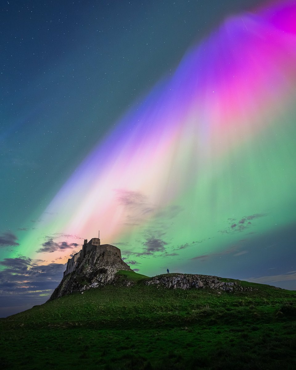 The king of the hill…

#Northumberland #aurora #northernlights