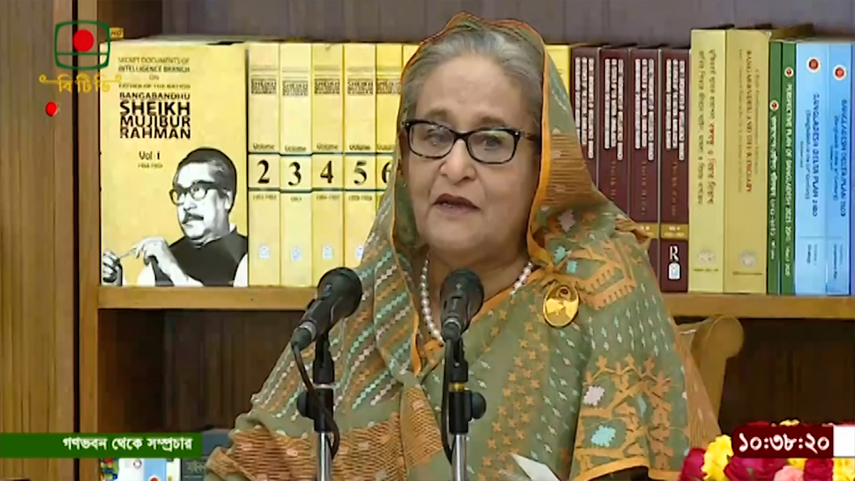 ফলাফল নিয়ে সন্তানদের ওপর চাপ প্রয়োগ না করার আহ্বান প্রধানমন্ত্রীর