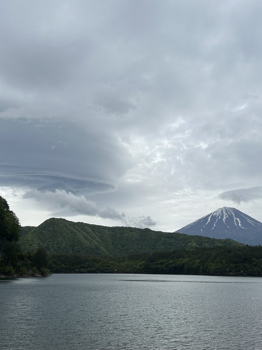 吸い込まれそうな
吊るし雲