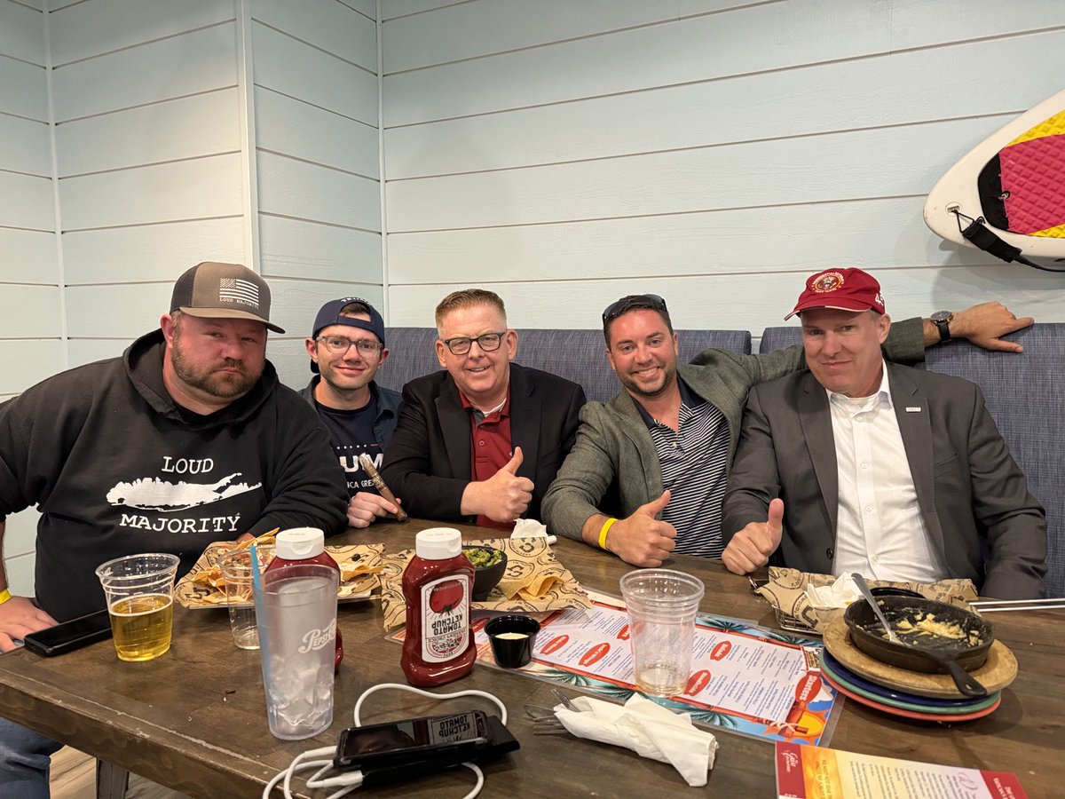 Trump Tuesday crew ⁦@kevin_smith45⁩ ⁦@MichaelCasey_⁩ ⁦@NeilWMcCabe2⁩ me and ⁦@Robert_B_Bowes⁩