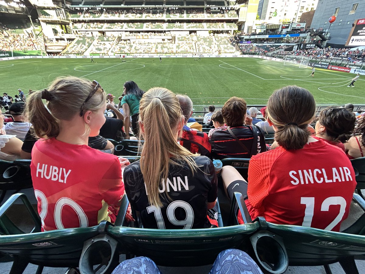 Amy Moran Lab (@moran_lab) on Twitter photo <a href="/ThornsFC/">Portland Thorns FC</a> everyone’s watching women’s sports! Nextgen athletes right here! Goooo thorns. <a href="/ThornsFC/">Portland Thorns FC</a> everyone’s watching women’s sports! Nextgen athletes right here! Goooo thorns.