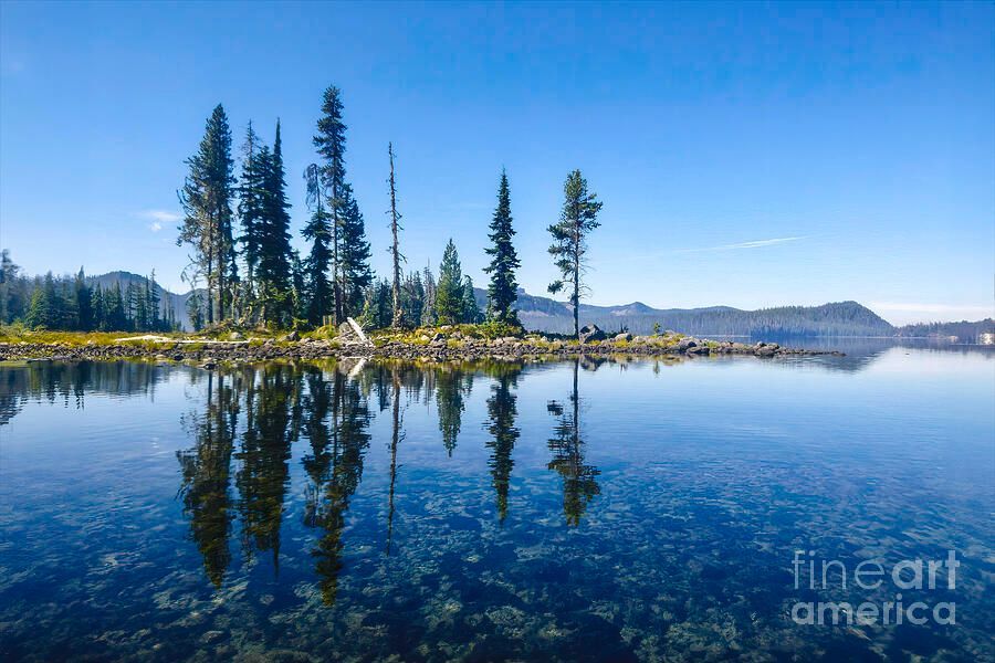 Check out this image of “𝐖𝐀𝐋𝐃𝐎 𝐋𝐀𝐊𝐄” Pacific NW at buff.ly/4bkenYE 
#SheliaHuntPhotography #WaldoLake #PacificNorthwest #BuyIntoArt