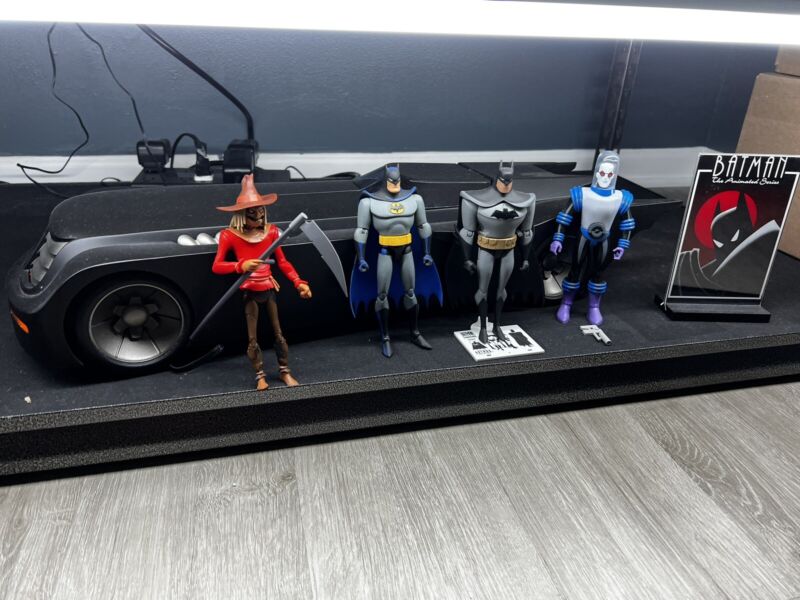 DC Collectibles Batman The Animated Series  Batmobile + 4 Figures NO BOX

ebay.com/itm/DC-Collect…

#ad #ActionFigure #ToyCollector