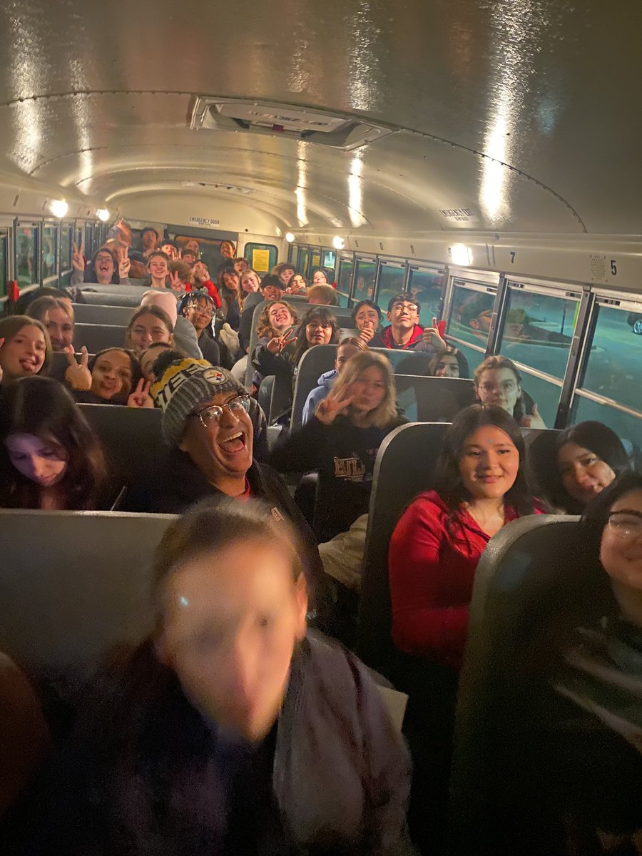 We are off! 100 seniors off to Six Flags Grad Nite 2024! <a href="/SixFlags/">Six Flags</a>
