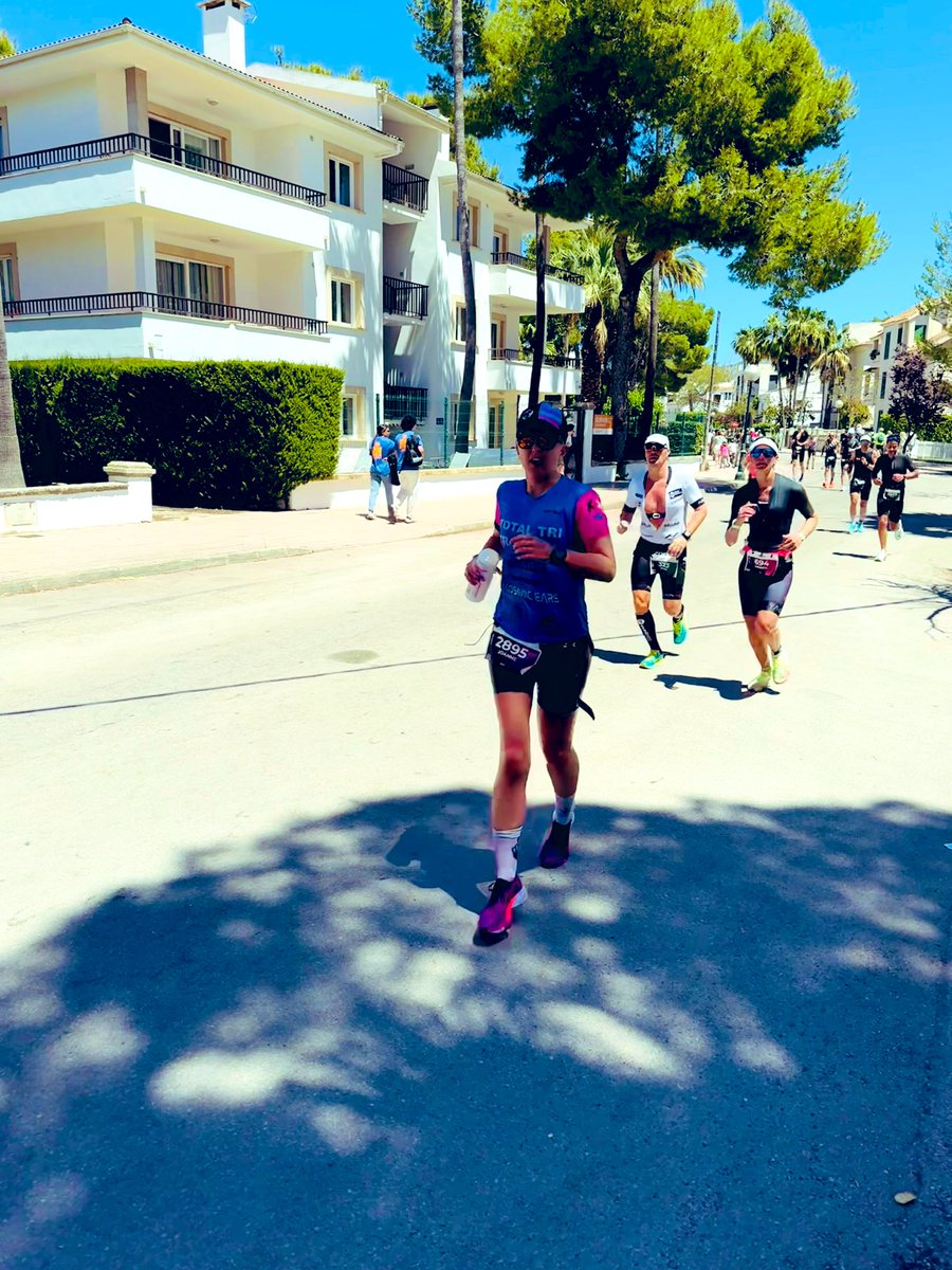 Jo Garzoni tweet media