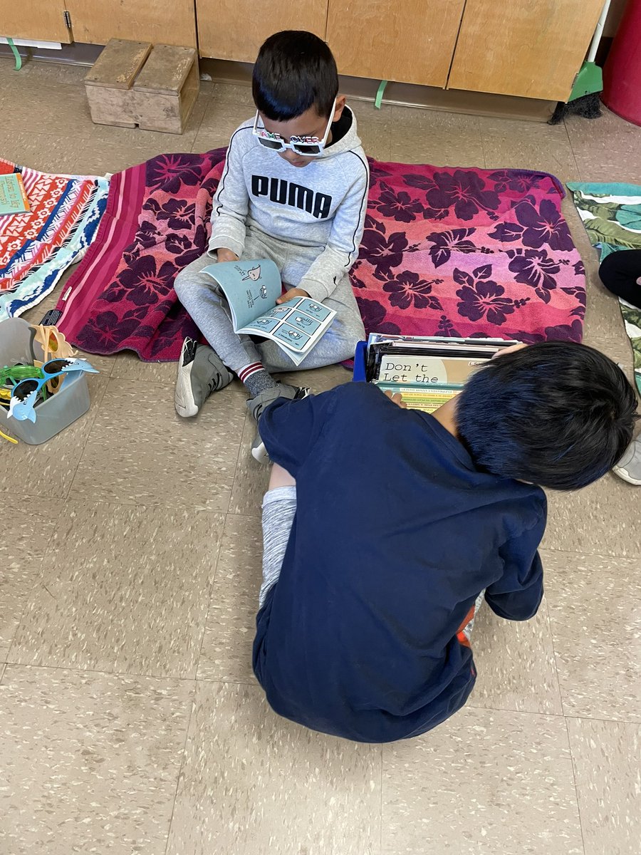 melanie 🐾 tweet media