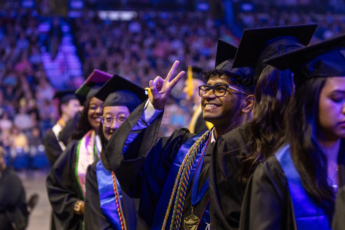 Loyal, always true 🌀 we have over 1,000 reasons to celebrate this weekend 🤩 Congrats to our recent #utulsa grads!