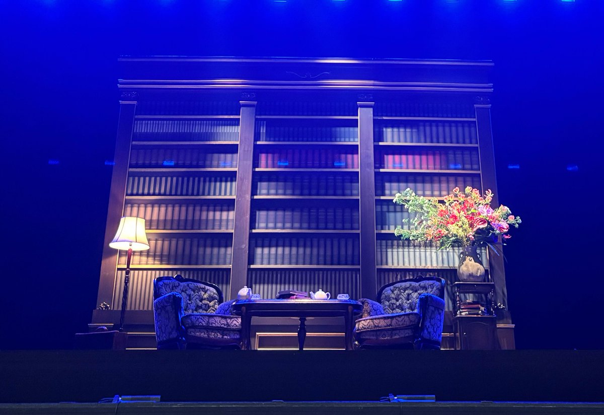 🎊全13公演終了🎊
リーディングシアター
「シャーロック・ホームズシリーズ」
『緋色の研究』『四つの署名』
全13公演終了しました㊗🎉

ご来場頂きました皆様、応援頂きました皆様誠にありがとうございました🙇‍♂️

また劇場でお会いいたしましょう📖✨

toei-stage.jp/r-holmes/
#toei_stage