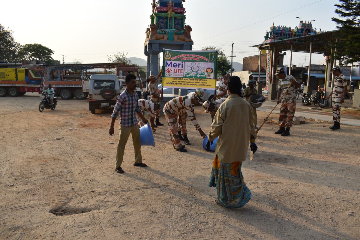 53 BN #ITBP, Kalikiri(A.P.) conducted a cleanliness drive nearby Yellamma Mandir, Kalikiri under the aegis of 'Mission lifestyle for environment'. #HIMVEERS