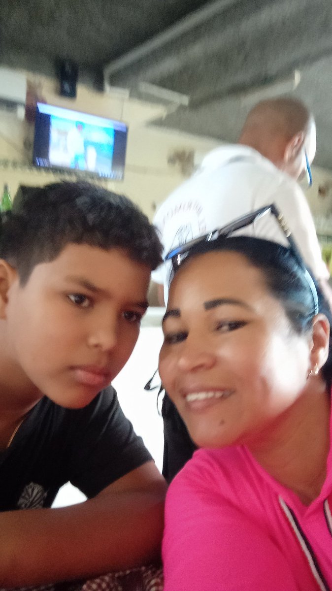 Eres la luz de mis días, gracias a la vida por darme la dicha de tener un hijo tan maravilloso. Soy la madre más feliz de este mundo..... Si volviera el tiempo atrás te eligiria sin pensarlo. #Cuba 
#PorUn26EnEl24 
#pinero
#isladelajuventud