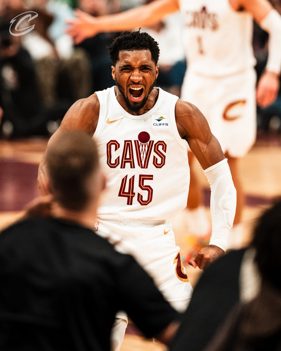 NBA World on X: "Donovan Mitchell in his last 5 games: 36.8 PPG 6.4 RPG 5.0 APG 4.2 3PG 63.3 TS% Putting the team on his back. Playing the best basketball of