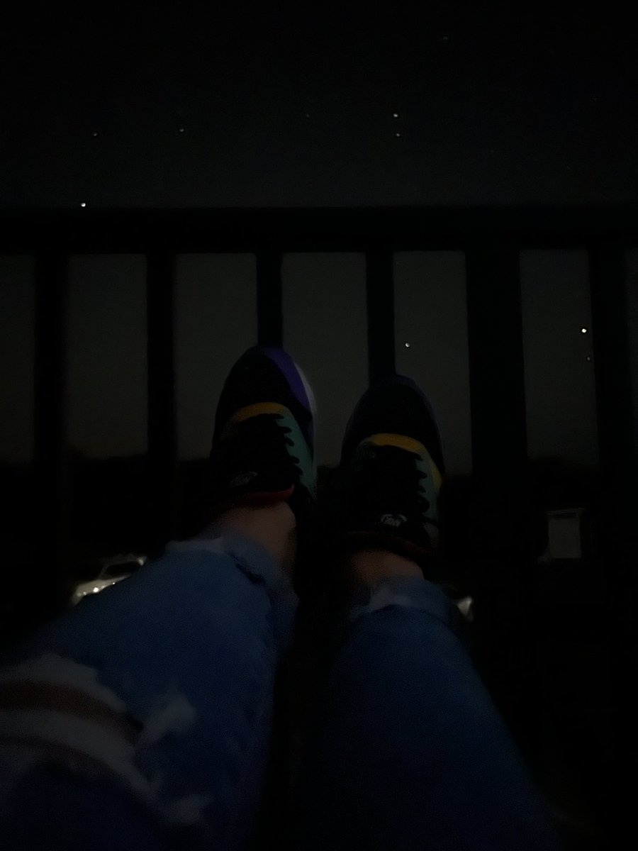 Soooooooo I took my mom to Tybee Island. Never been here before and chose THIS place to celebrate Mother’s Day…. Well, someone hit a damn light pole and knocked electricity out ON THE ENTIRE ISLAND…. But, the stars look really pretty 🤣🤣