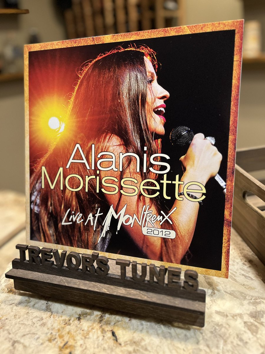 I'm here, but I'm really gone
I'm wrong and I'm sorry, baby

And what it all comes down to
Is that everything's gonna be quite alright
'Cause I've got one hand in my pocket
And the other one is flicking a cigarette

#alanismorissette #vinylcommunity #vinylrecords #vinyl