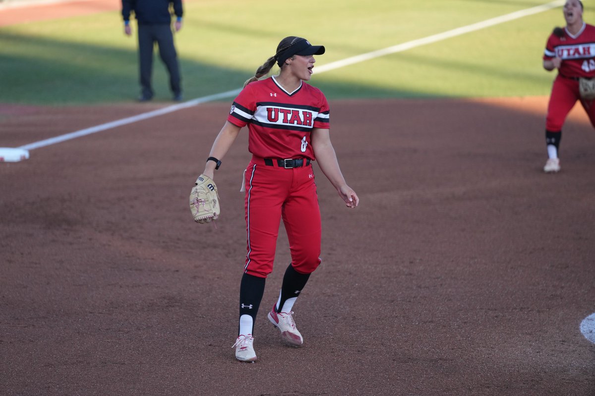 End 3 | Lopez strands two. Utes still down one.

📺ESPN2

#GoUtes  /// #SOTL