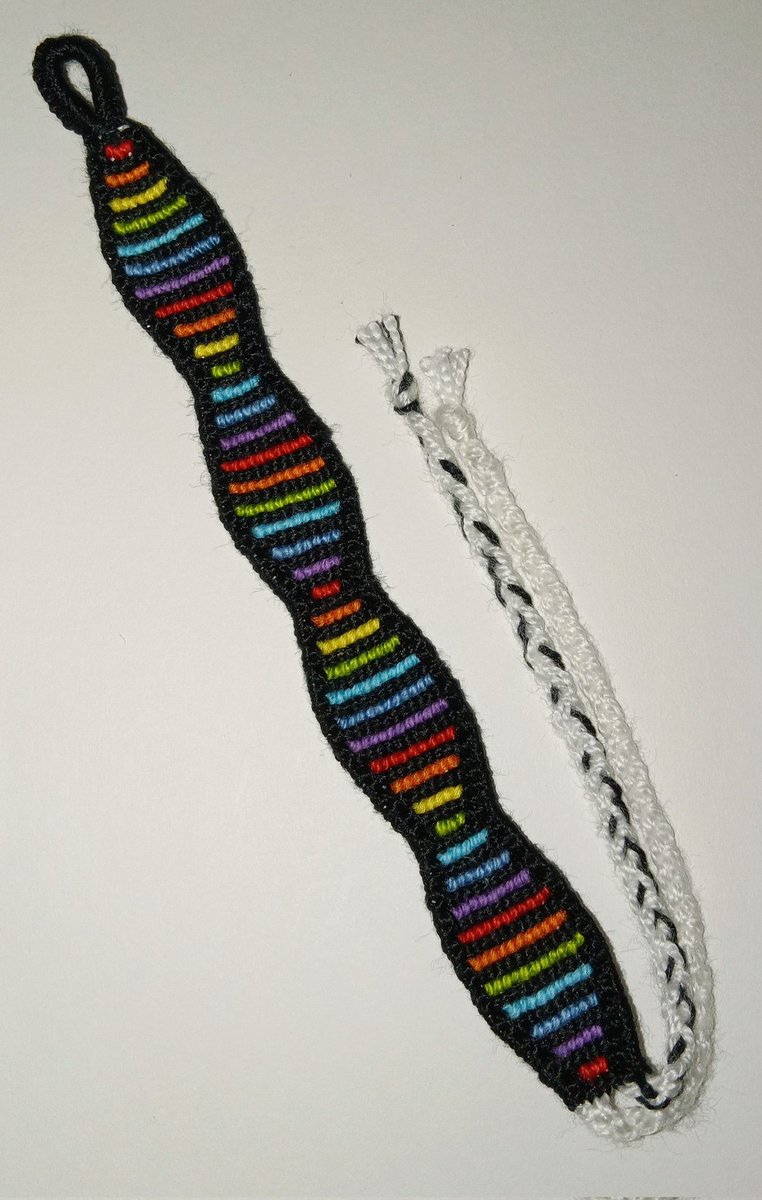 Savanna88017729's tweet photo. 🌈New shaped Rainbow Bracelet🌈
I made this for a challenge which was fun to do, I enjoyed making this bracelet!! 😊
This is pattern #97672 on Bracelet Book
.
.
#stripes #rainbow #bracelets #craftaddict #crafts #craftart #homemade #handmadejewelry #handmade #friendshipbracelet https://t.co/76aemiBFcJ