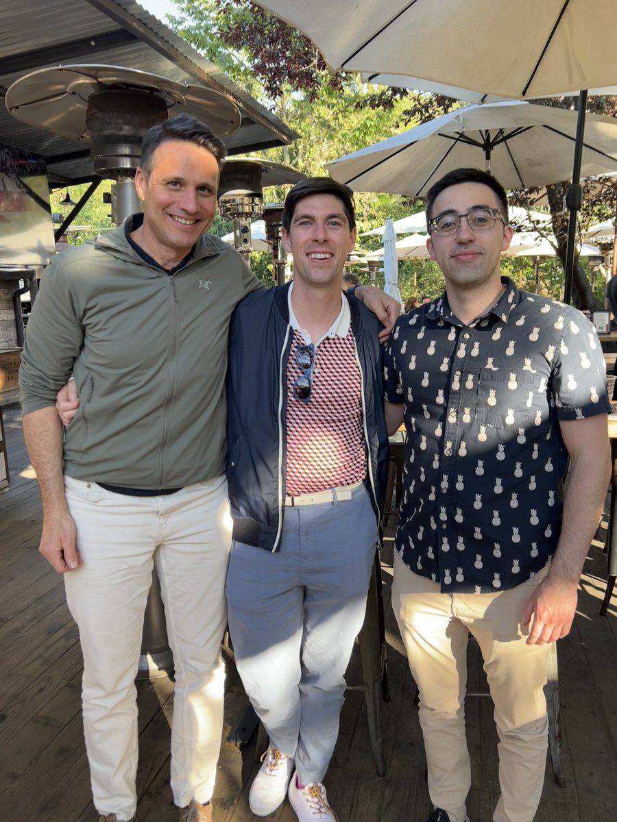 Happy for these two guys who just graduated last week. They started in the lab 2 days apart and finished 1 day apart. Congrats to @FrancoFaucher and @ChemBio_John. On to many more great things as PhDs.