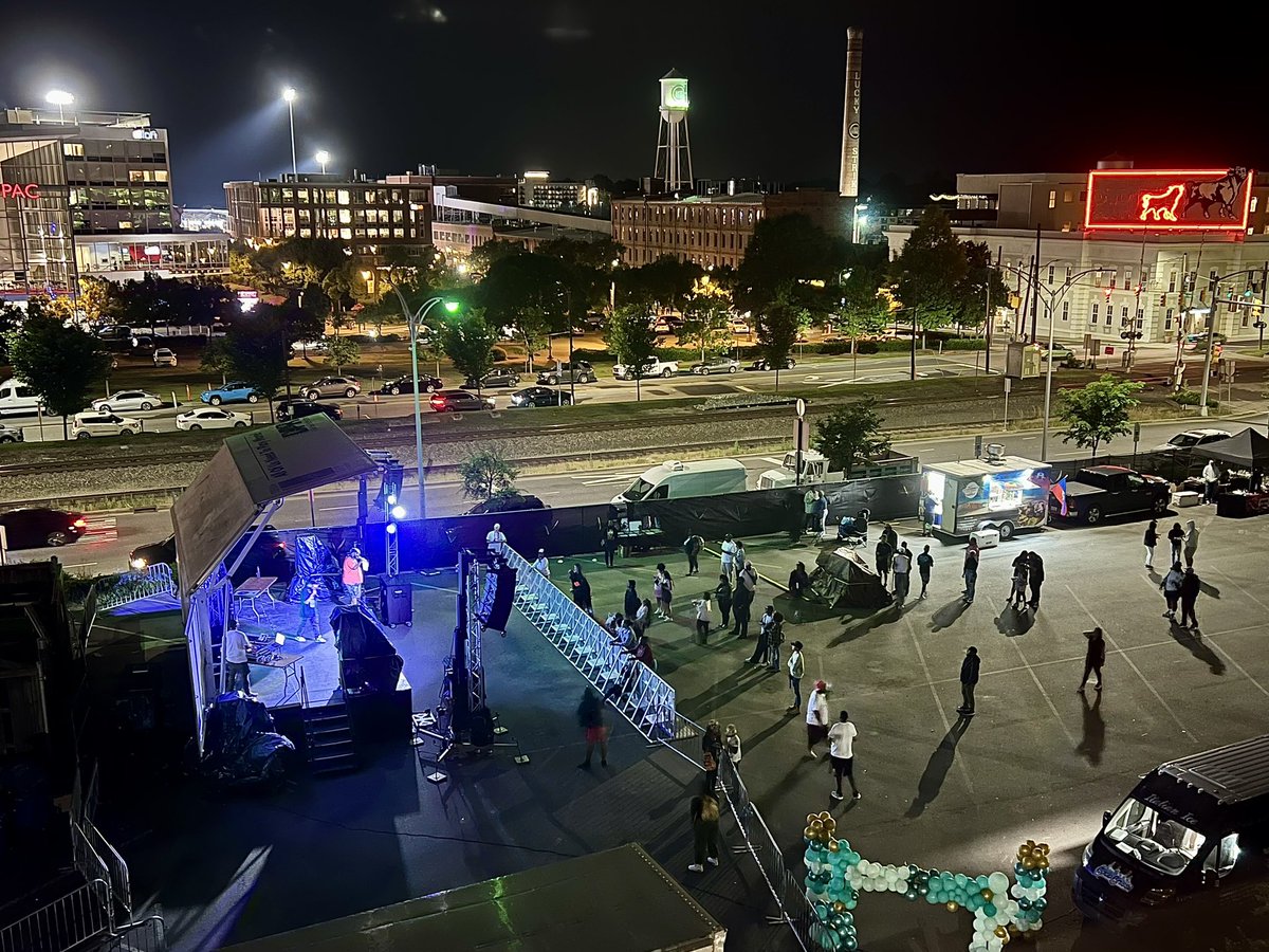 That’s a wrap for the Beats n Bars Festival 2024 🎵🎤

2 days of community gatherings celebrating hip hop culture, music, food and fun. Keep on vibing Bull City! 🐂

#BNB2024 #HipHop #HipHopCulture #Community #Durham #BullCity