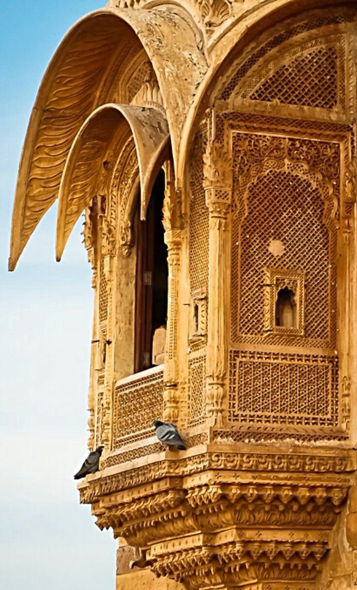 Carved balcony at Patwa Haveli, Jaisalmer, Rajasthan.