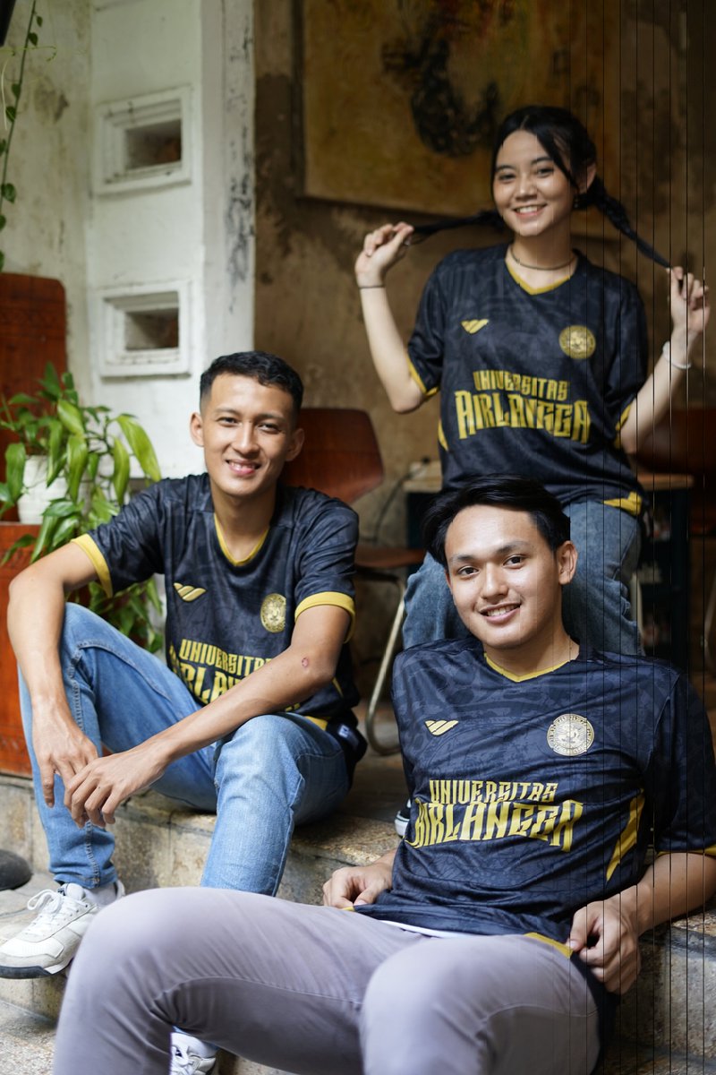 Nitip nimbrung @Jerseyforum #jersey4sale - Pre-order Jersey Universitas Airlangga 2024 Available semua size (S-XXXL) Price: Mahasiswa Unair (175k), Umum (180k) + Nameset 25k - Link pembelian bit.ly/OPENPOJERSEYUN… WA: 081275585062 IG: @ukmsepakbolaunair - Selamat berbelanja🙌