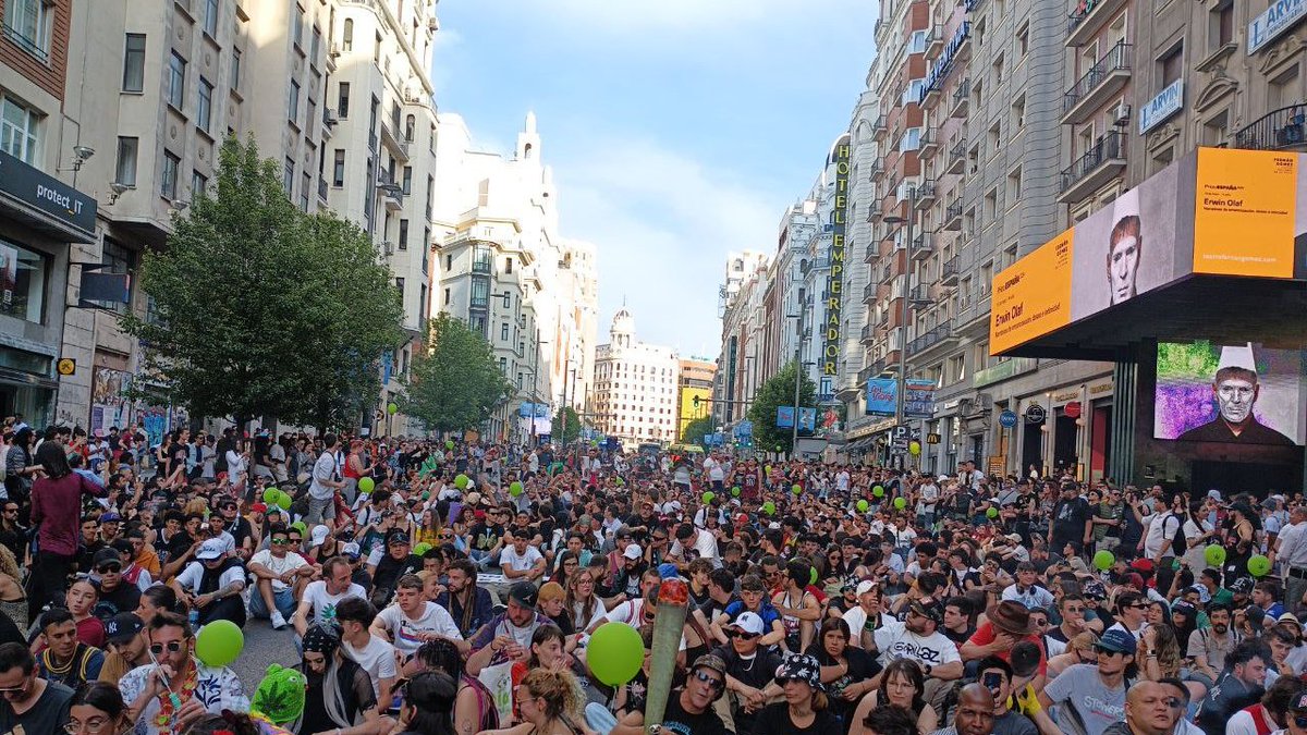 Es un placer unirnos nuevamente en Madrid para compartir nuestro entusiasmo por la marihuana y abogar juntas por el cultivo libre de nuestra planta.

Muchas gracias a todas las personas que han compartido con nosotr@s esta #MMMM24 

🌱📢💨 <a href="/MarihuanaMarcha/">#MarihuanaenMarcha</a> #CrecemosJuntas