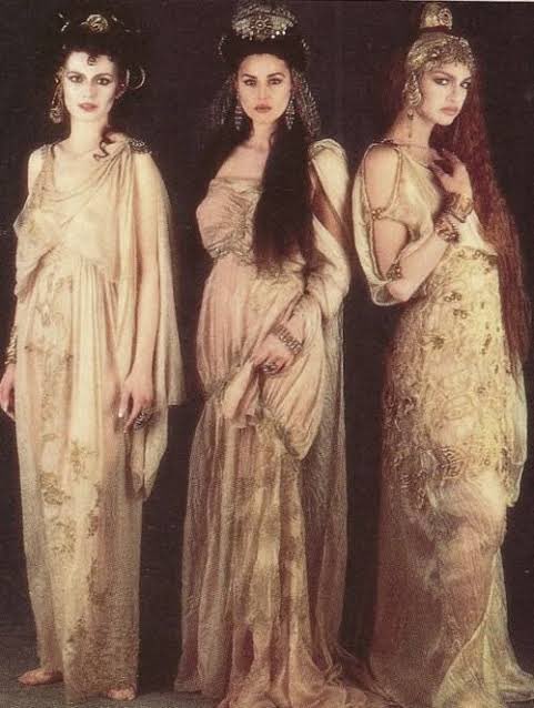 Sonnet: Brides of Dracula by Neil G (from The Vampire Sonnets) Undead we are, we sup with spirits dark. For with the night, we are close allied. #31DaysofHaunting #Vampires #Dracula #BridesOfDracula Monica Bellucci Michaela Bercu Florina Kendrick - Bram Stoker's Dracula 1992