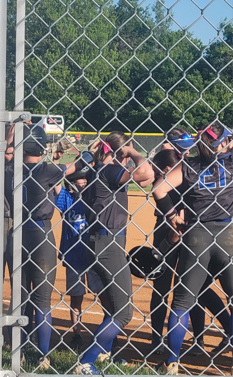 PatKies's tweet photo. As always @jalc_softball for the win in how they treat their biggest bat boy fan! The players are always so much fun and treat him great. Go get them tomorrow girls, make it a long long day and come home with WWWs!!! Good luck @coach_orsburn we love ya and will be cheerin ya on https://t.co/Ao6ipPGvNL