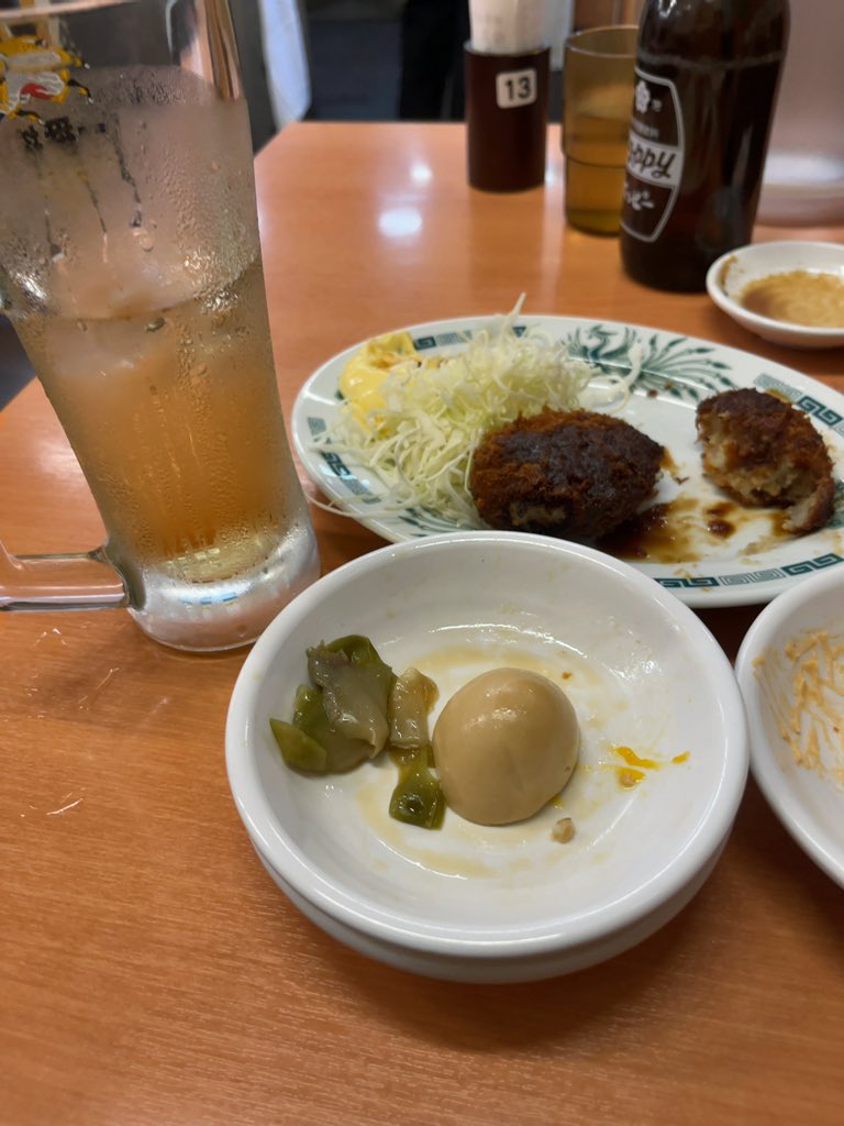 日高屋で昼から1人呑みとか...淋しい😢😢😢😢😢😢😢😢😢