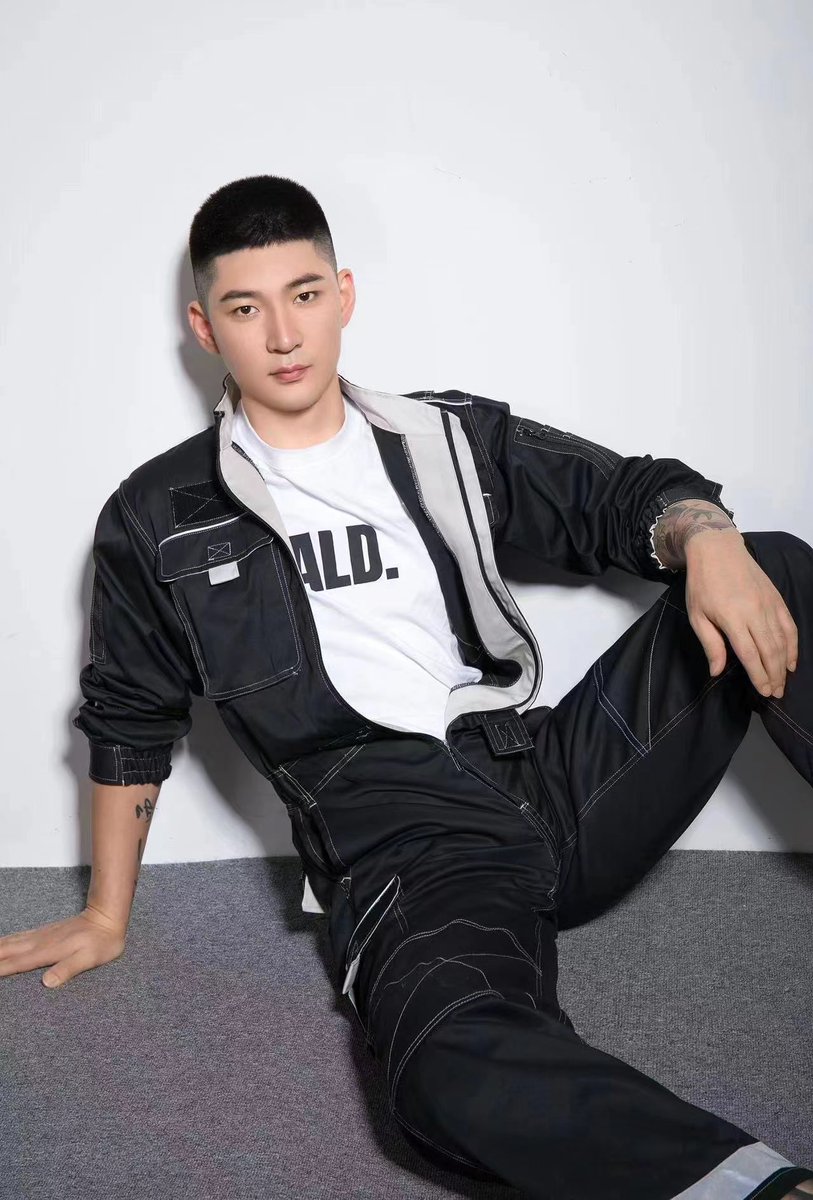 #长沙同志spa 
#长沙同志按摩 
#长沙彩虹 
#长沙mb
#长沙男模
#长沙男男