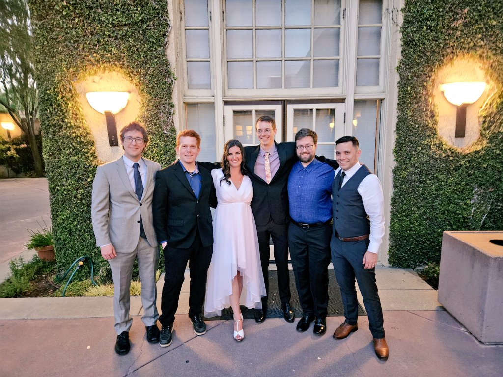 Icepickun's tweet image. Wedding with old friends 🧡!