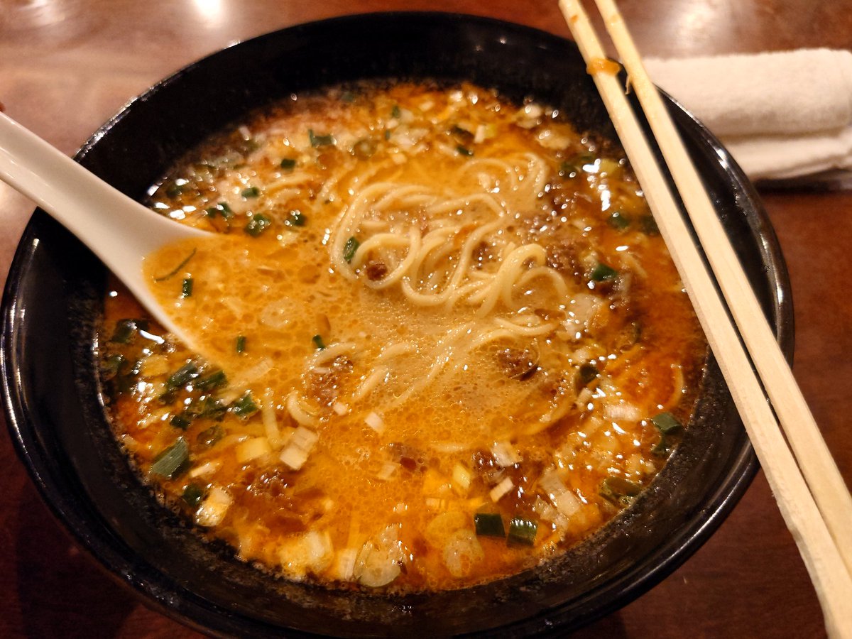 翠鳳本店の赤坦々麺めっちゃ美味しかった😋
また来たい！