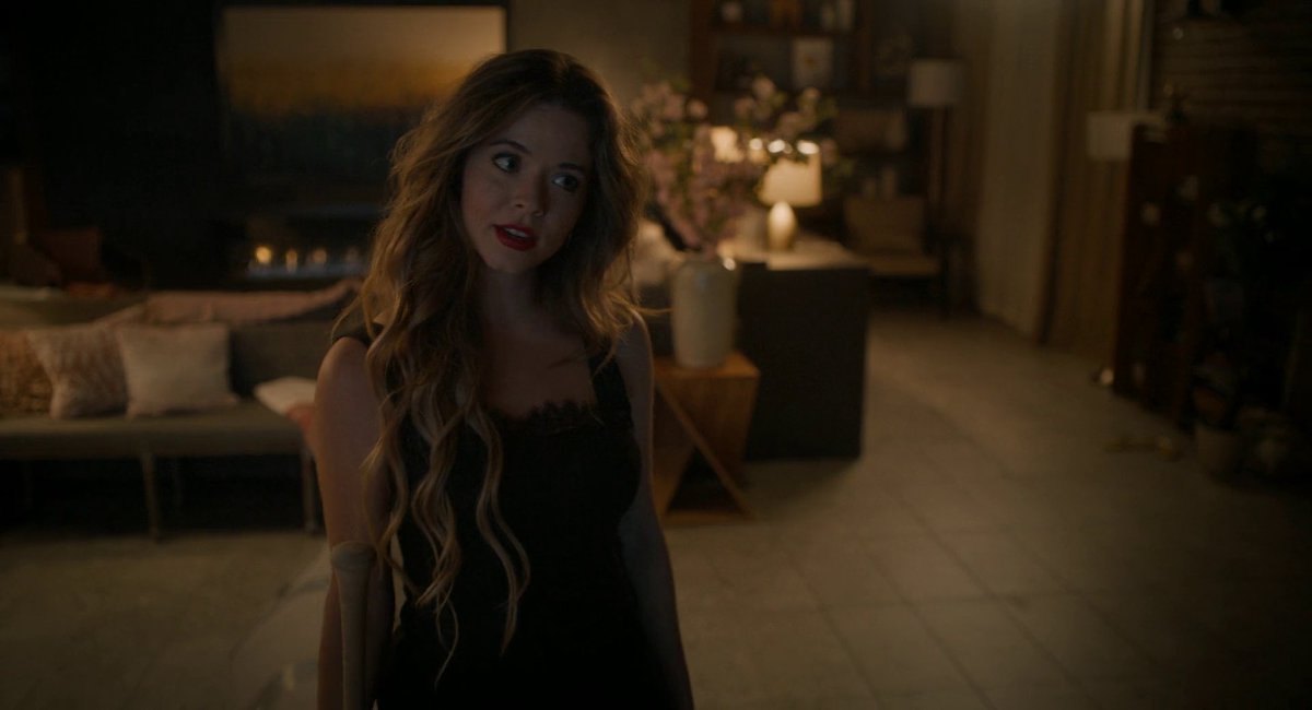 spbrmedias's tweet photo. Adicionamos screencaps de Sasha Pieterse como Anna e Zoe no filme 'The Image Of You'.

📸 Confira em: https://t.co/JGWrMMKKei https://t.co/YyKwlCyuBa
